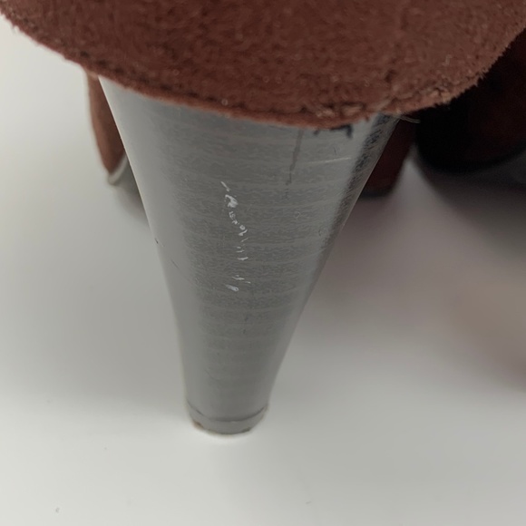 Unlisted Tucked Brown Faux Suede Booties Size 6.5 - Picture 6 of 8